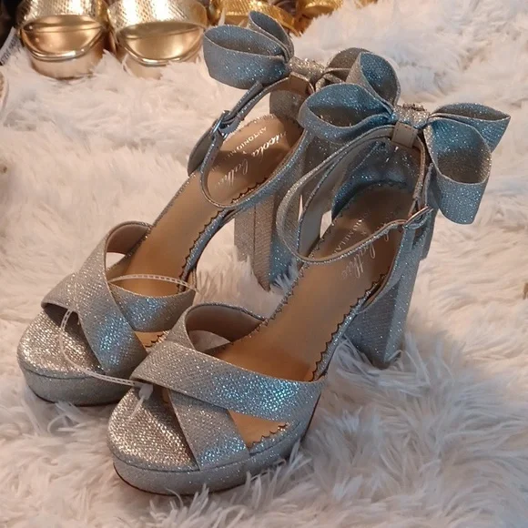 Antonio Melani Nicola bathie x Antonio Melani Lila Bow heels Silver 8M New - Picture 4 of 16